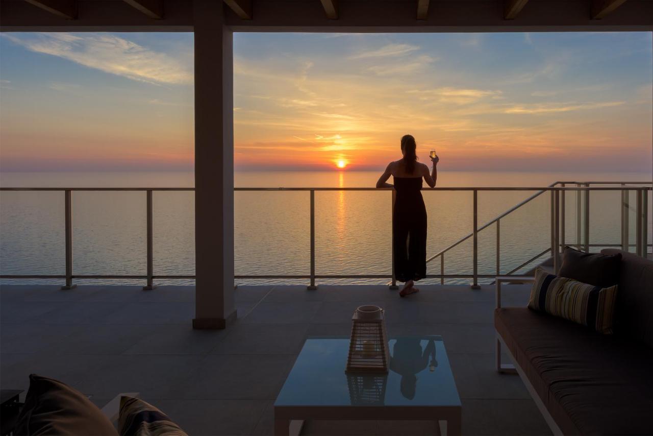 Kathisma Bay Villas - Luxury Villas - Villa Helios Kalamítsi エクステリア 写真
